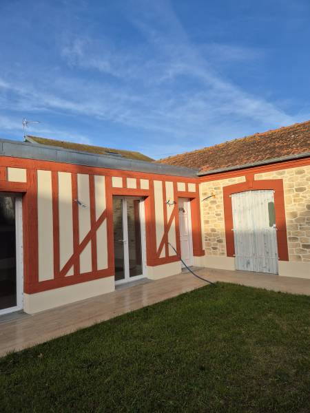 faux colombages rouges Normandie