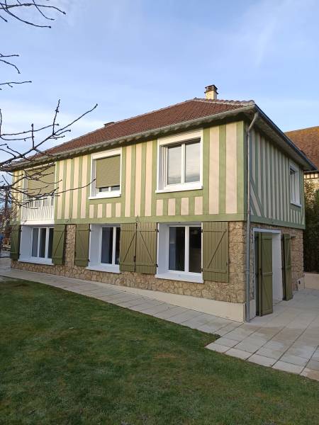 imitation faux colombage sculpté Deauville